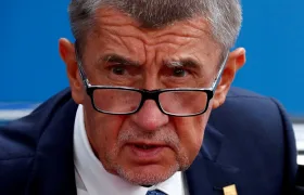 Odlitek čela Andreje Babiše bude prodáván jako mapa pro dračák