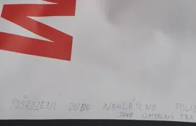 SPD disponuje jen 30 kusy plakátů. Funguje zde ale systém organizovaných krádeží!