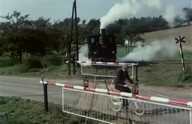 Vlaky budou muset dávat vozidlům na přejezdech přednost!
