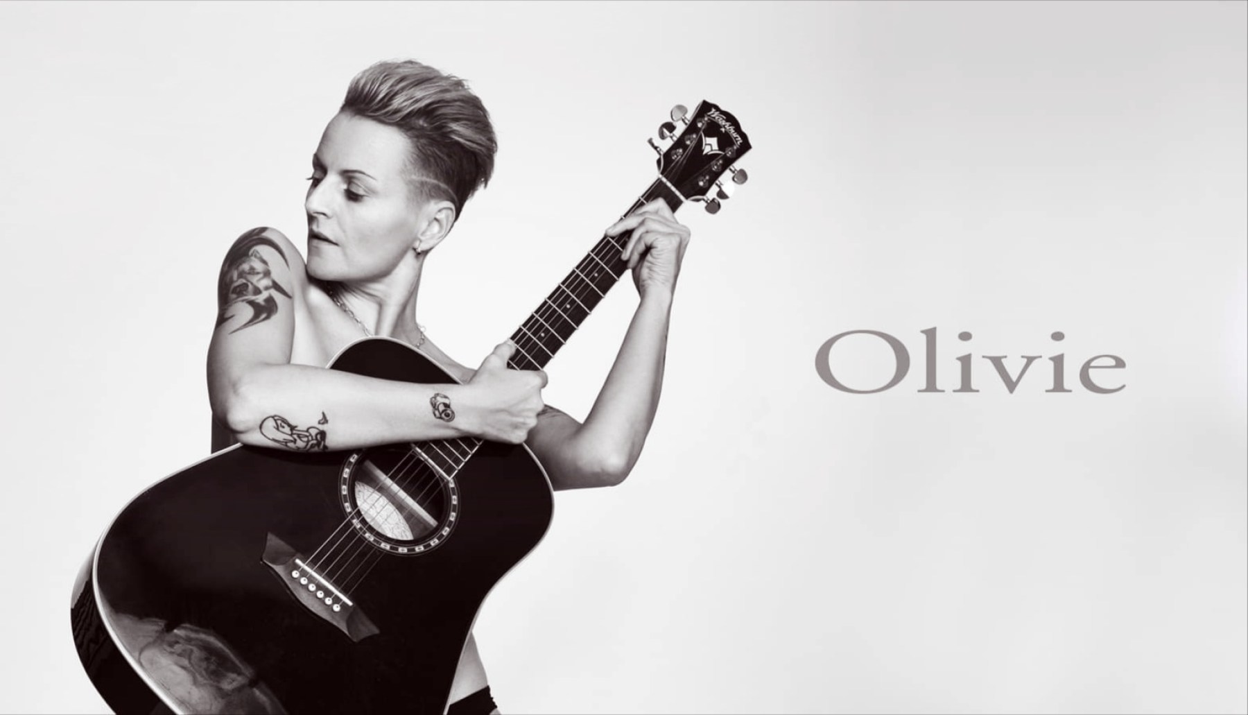 Recenze: Olivčina estráda, Aneb možná přijde i Japonec
