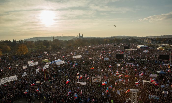 Milion chvilek pro demokracii krade duše!