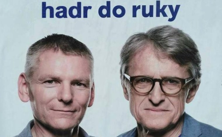 REALISTÉ: Pro tátu hadr do ruky!