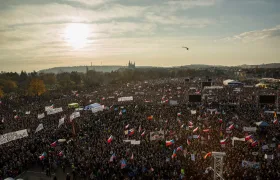 Milion chvilek pro demokracii krade duše!