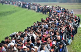 Chorvatsko okupuje až půl milionu nezvaných migrantů. Chlastají, řvou a myslí, že jim všechno patří!