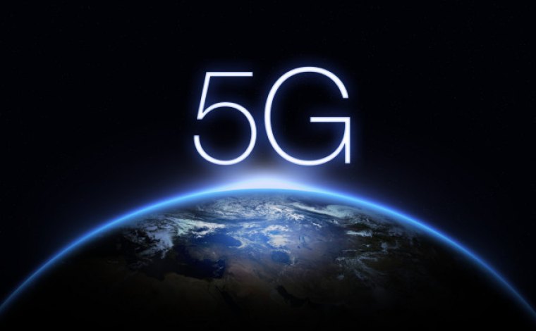 Agrofert nakoupil 17 vysílačů 5G. Bude na nich na fesťácích grilovat kuřata!